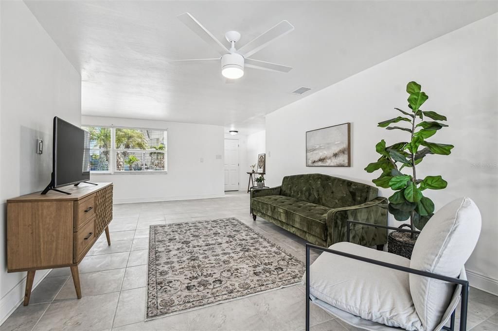 For Sale: $395,000 (3 beds, 2 baths, 1434 Square Feet)