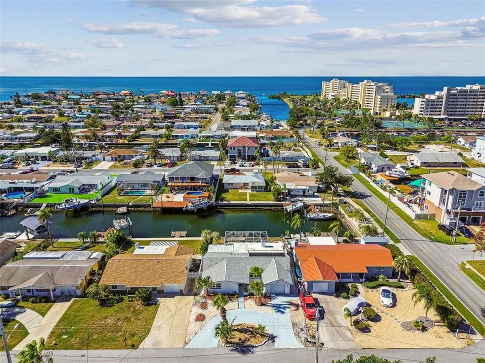 For Sale: $395,000 (3 beds, 2 baths, 1434 Square Feet)