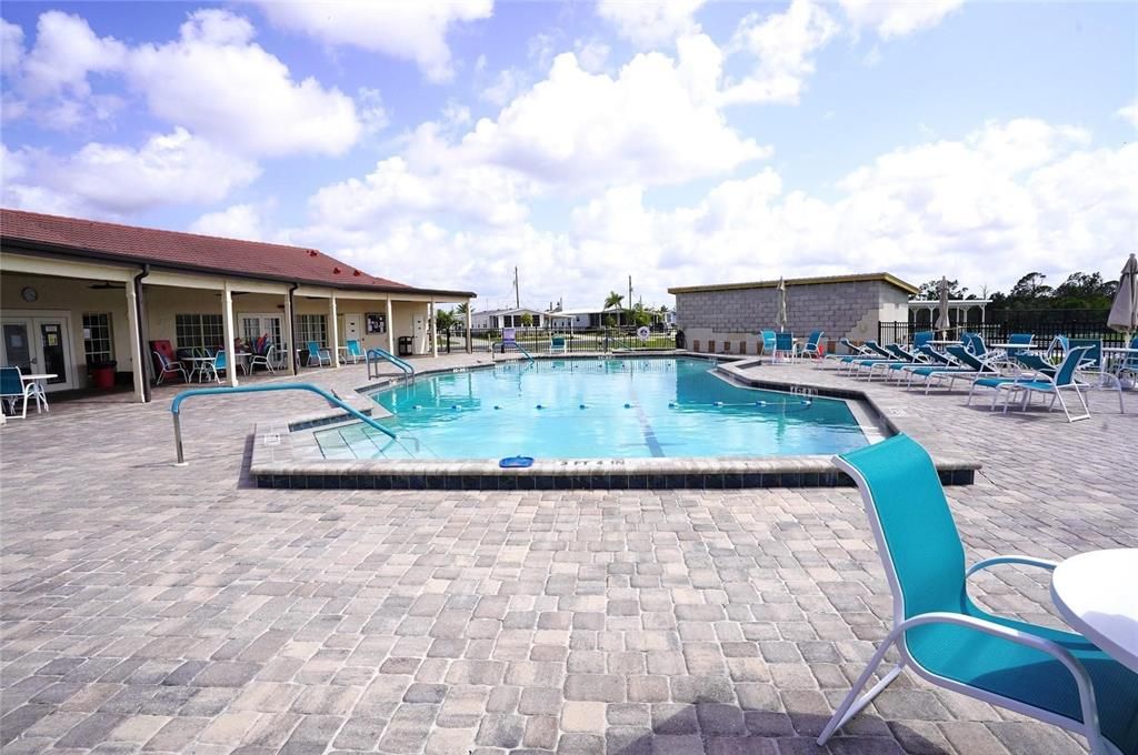 For Sale: $135,000 (3 beds, 2 baths, 1296 Square Feet)