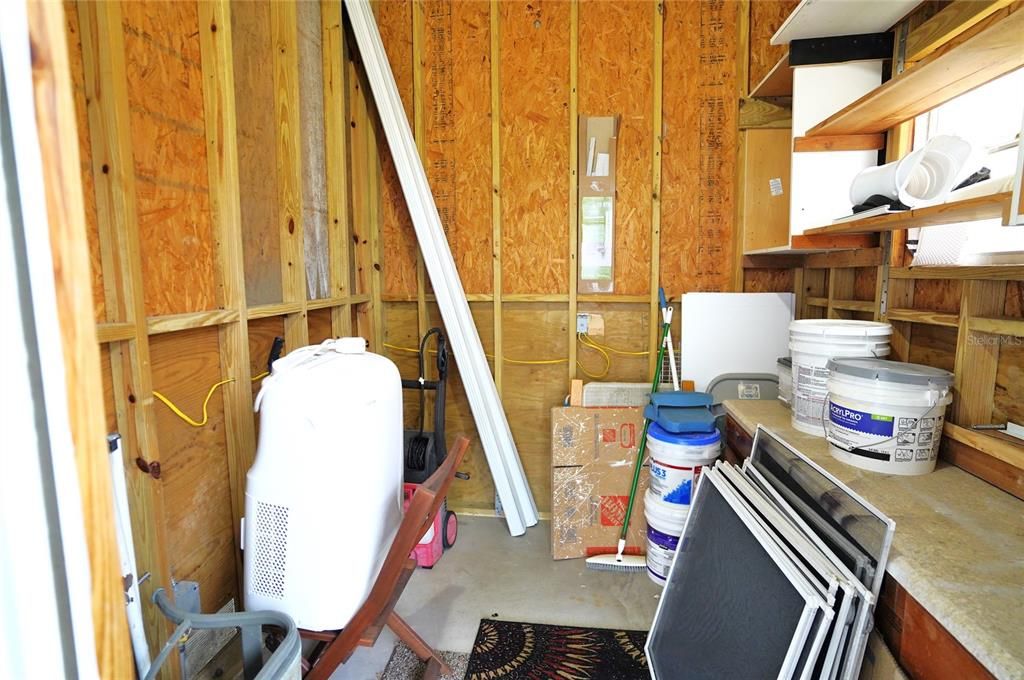 For Sale: $135,000 (3 beds, 2 baths, 1296 Square Feet)