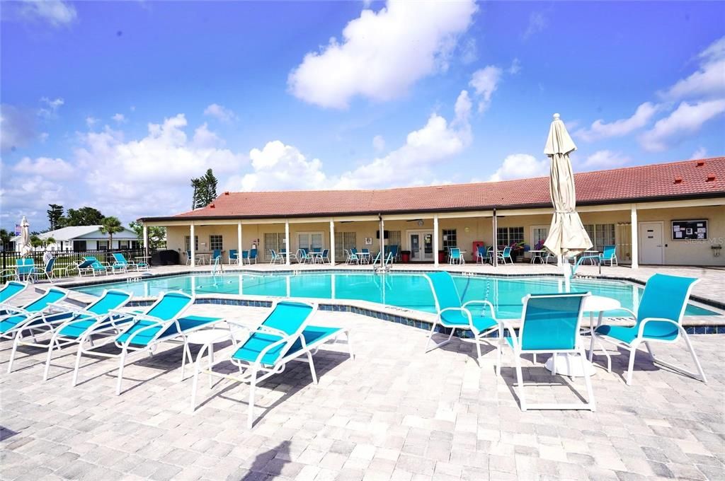 For Sale: $135,000 (3 beds, 2 baths, 1296 Square Feet)