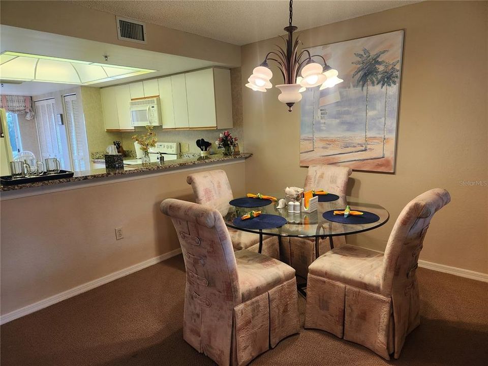 For Rent: $2,200 (2 beds, 2 baths, 1202 Square Feet)