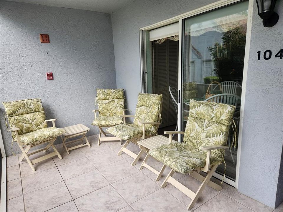 For Rent: $2,200 (2 beds, 2 baths, 1202 Square Feet)