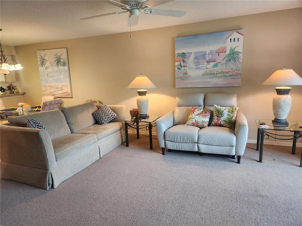 For Rent: $2,200 (2 beds, 2 baths, 1202 Square Feet)