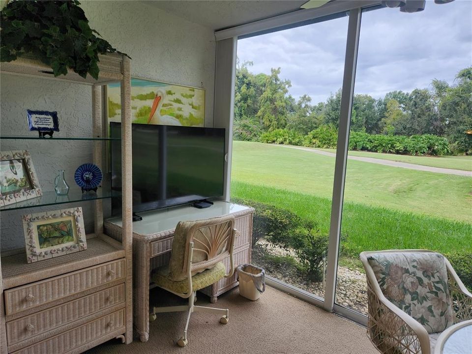 For Rent: $2,200 (2 beds, 2 baths, 1202 Square Feet)