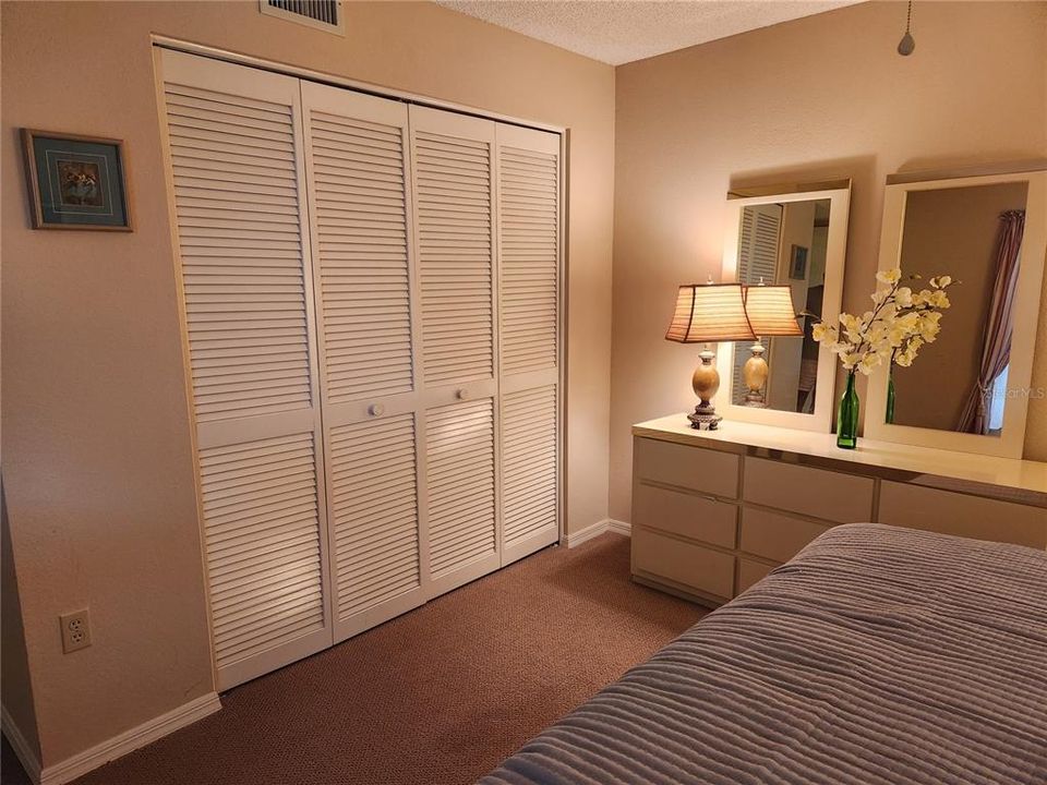 For Rent: $2,200 (2 beds, 2 baths, 1202 Square Feet)