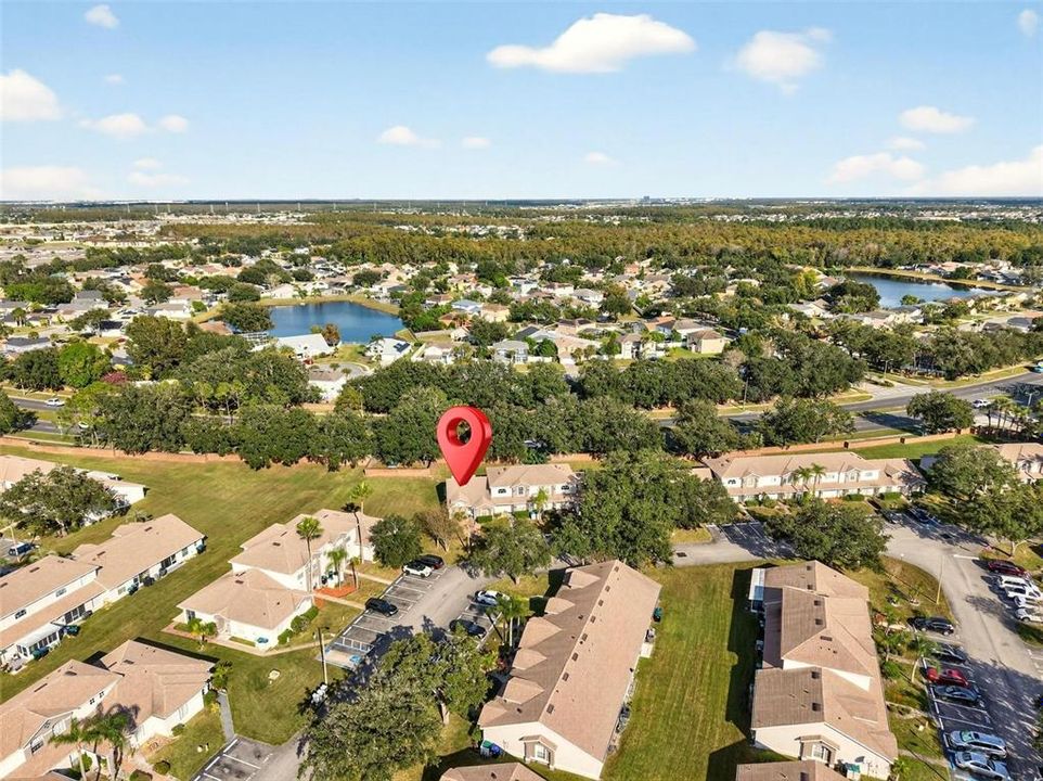 Activo con contrato: $229,900 (2 camas, 2 baños, 1026 Pies cuadrados)