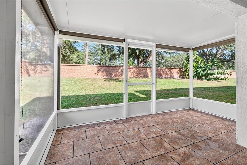 Activo con contrato: $229,900 (2 camas, 2 baños, 1026 Pies cuadrados)