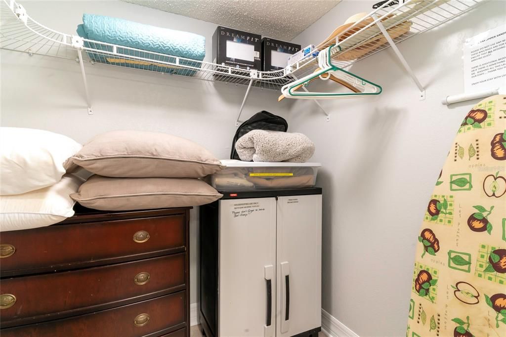 For Sale: $697,990 (2 beds, 1 baths, 920 Square Feet)