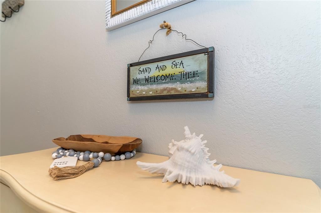 For Sale: $697,990 (2 beds, 1 baths, 920 Square Feet)