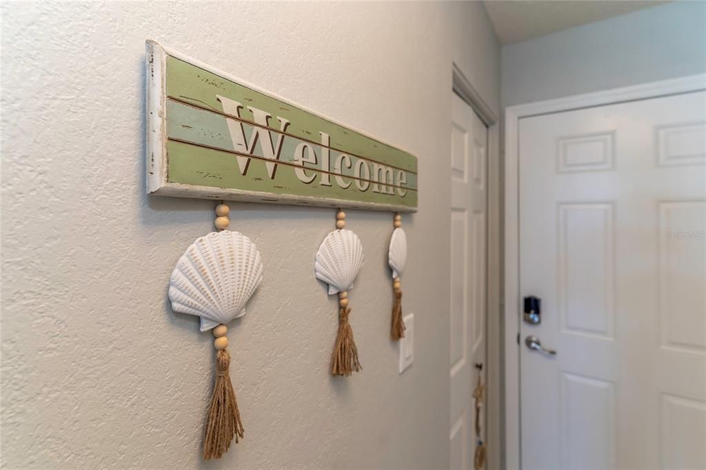 For Sale: $697,990 (2 beds, 1 baths, 920 Square Feet)