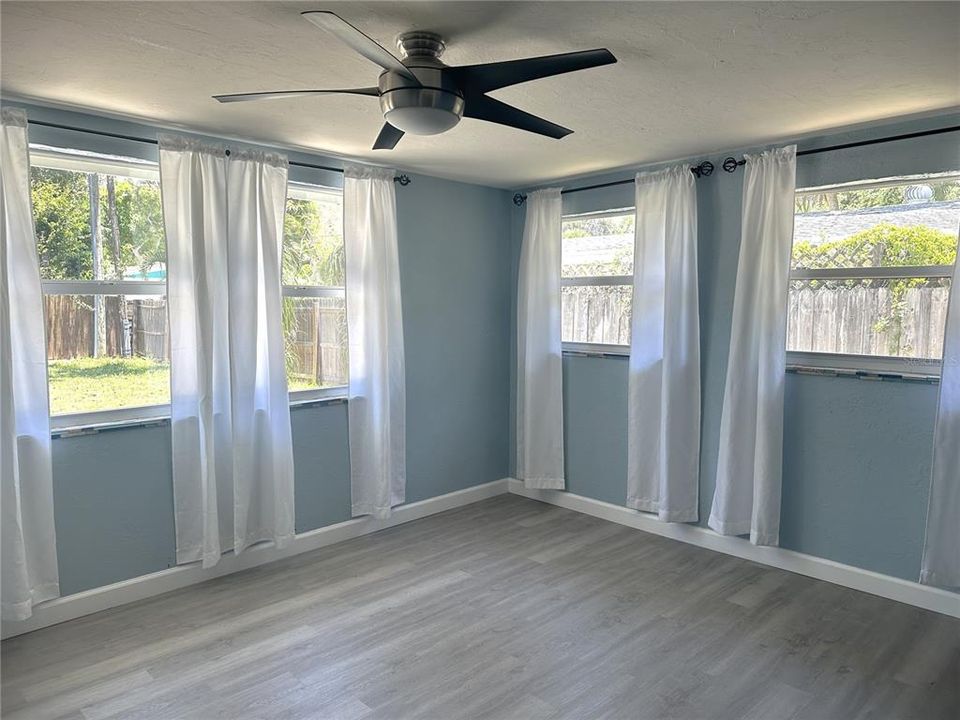 В аренду: $2,750 (3 спален, 2 ванн, 1680 Квадратных фут)