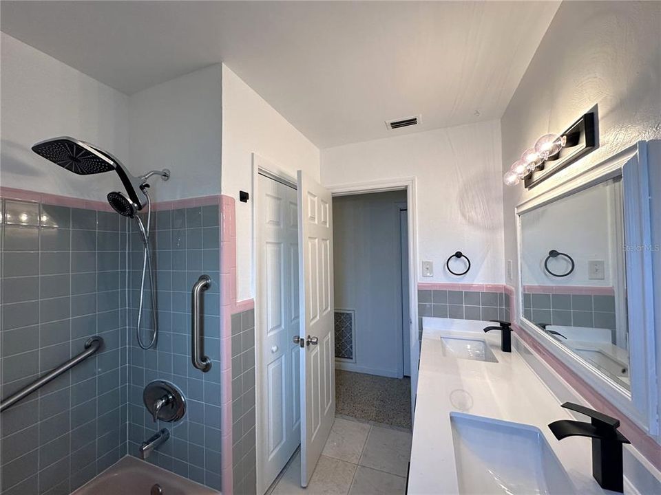 В аренду: $2,750 (3 спален, 2 ванн, 1680 Квадратных фут)