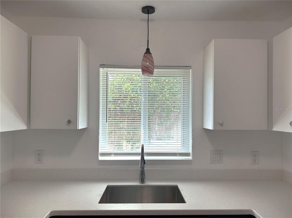 В аренду: $2,750 (3 спален, 2 ванн, 1680 Квадратных фут)