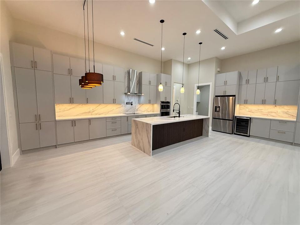 For Sale: $1,100,000 (4 beds, 3 baths, 2257 Square Feet)