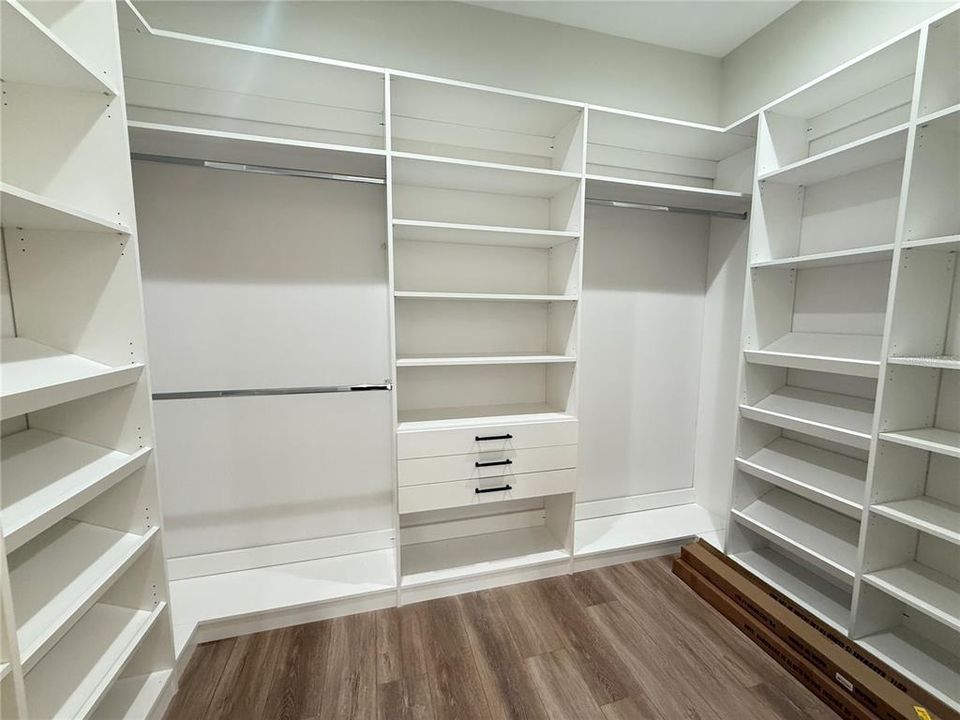 For Sale: $1,100,000 (4 beds, 3 baths, 2257 Square Feet)