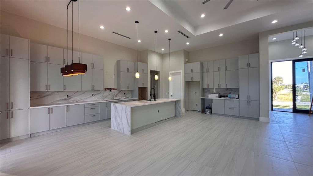 For Sale: $1,100,000 (4 beds, 3 baths, 2257 Square Feet)