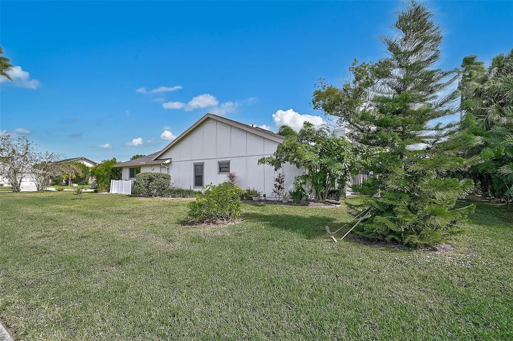 En Venta: $585,000 (3 camas, 2 baños, 2512 Pies cuadrados)