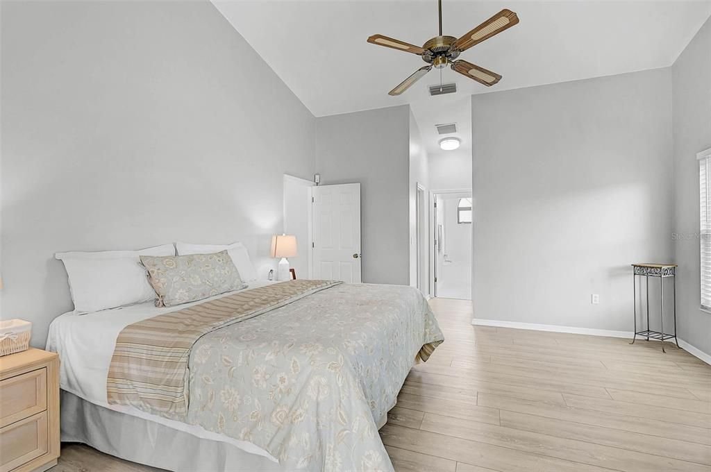 En Venta: $585,000 (3 camas, 2 baños, 2512 Pies cuadrados)