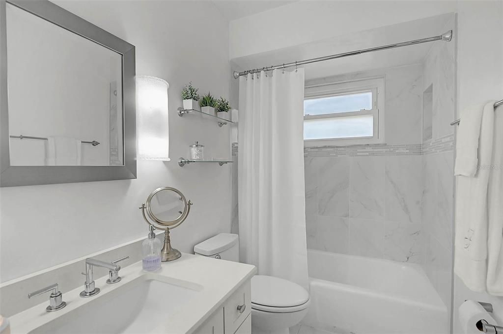 En Venta: $585,000 (3 camas, 2 baños, 2512 Pies cuadrados)