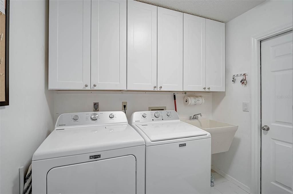 En Venta: $585,000 (3 camas, 2 baños, 2512 Pies cuadrados)