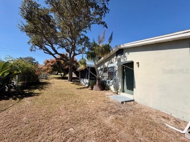 合同活跃: $219,000 (3 贝兹, 2 浴室, 1693 平方英尺)