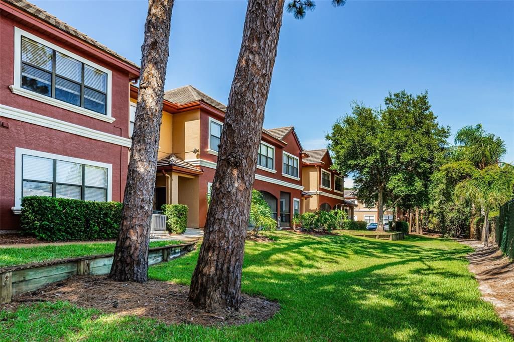 En Venta: $262,000 (2 camas, 2 baños, 1250 Pies cuadrados)