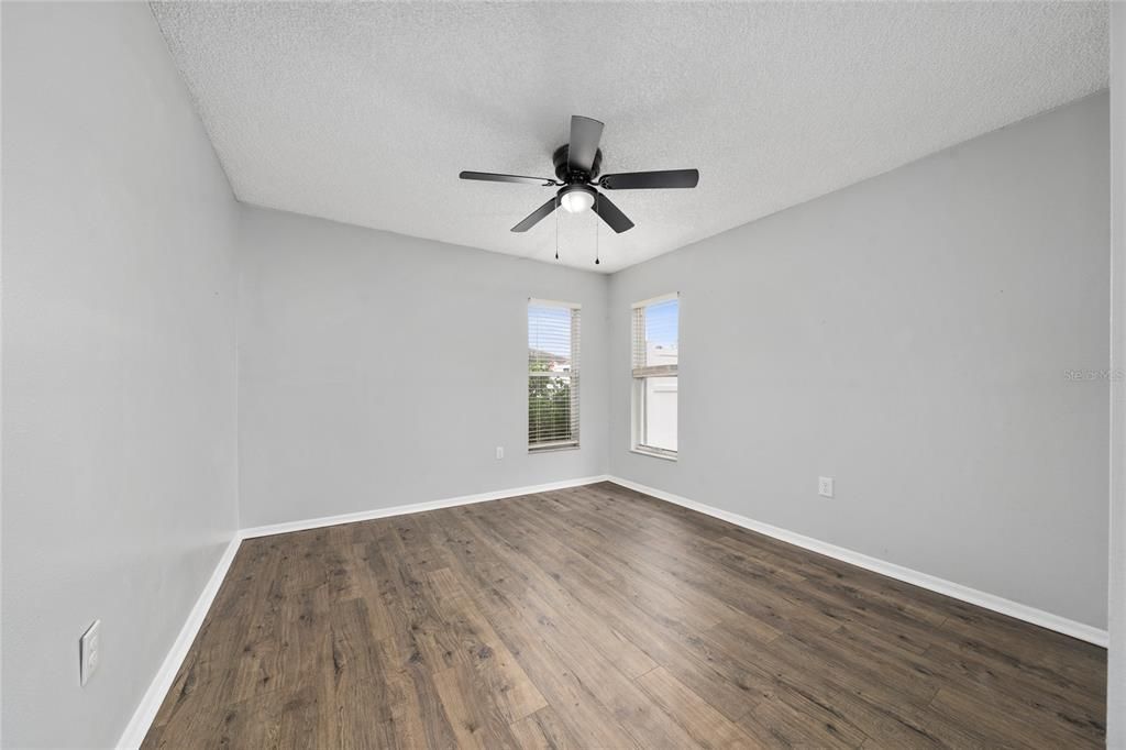 Active With Contract: $275,000 (3 beds, 2 baths, 1215 Square Feet)