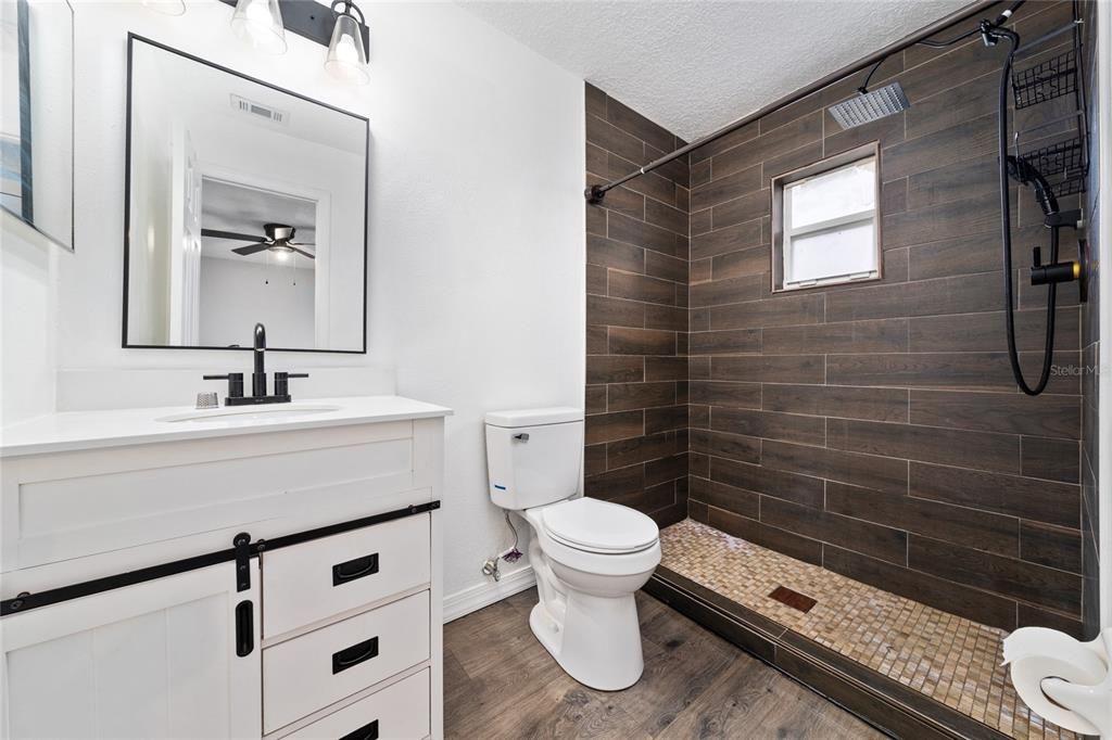 Active With Contract: $275,000 (3 beds, 2 baths, 1215 Square Feet)