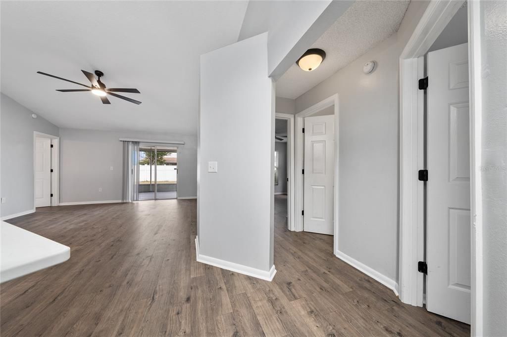 Active With Contract: $275,000 (3 beds, 2 baths, 1215 Square Feet)