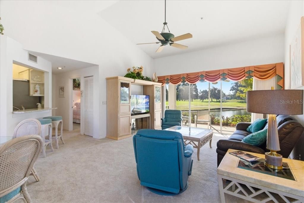 待售: $259,000 (2 贝兹, 2 浴室, 1140 平方英尺)