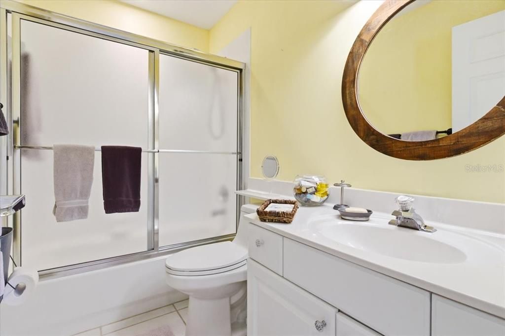 待售: $259,000 (2 贝兹, 2 浴室, 1140 平方英尺)