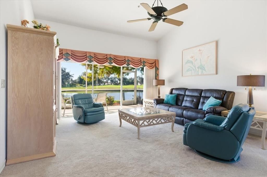 待售: $259,000 (2 贝兹, 2 浴室, 1140 平方英尺)