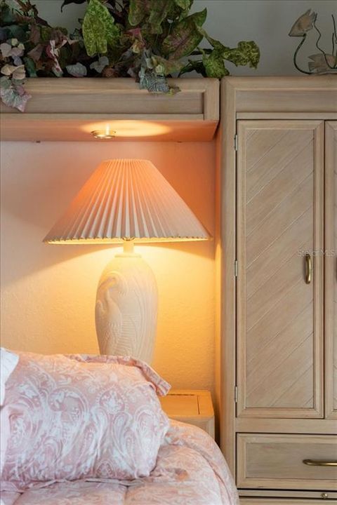 待售: $259,000 (2 贝兹, 2 浴室, 1140 平方英尺)