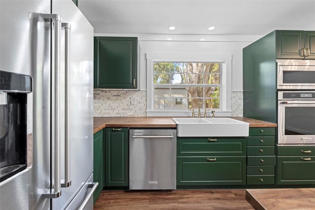 合同活跃: $275,000 (3 贝兹, 2 浴室, 1264 平方英尺)