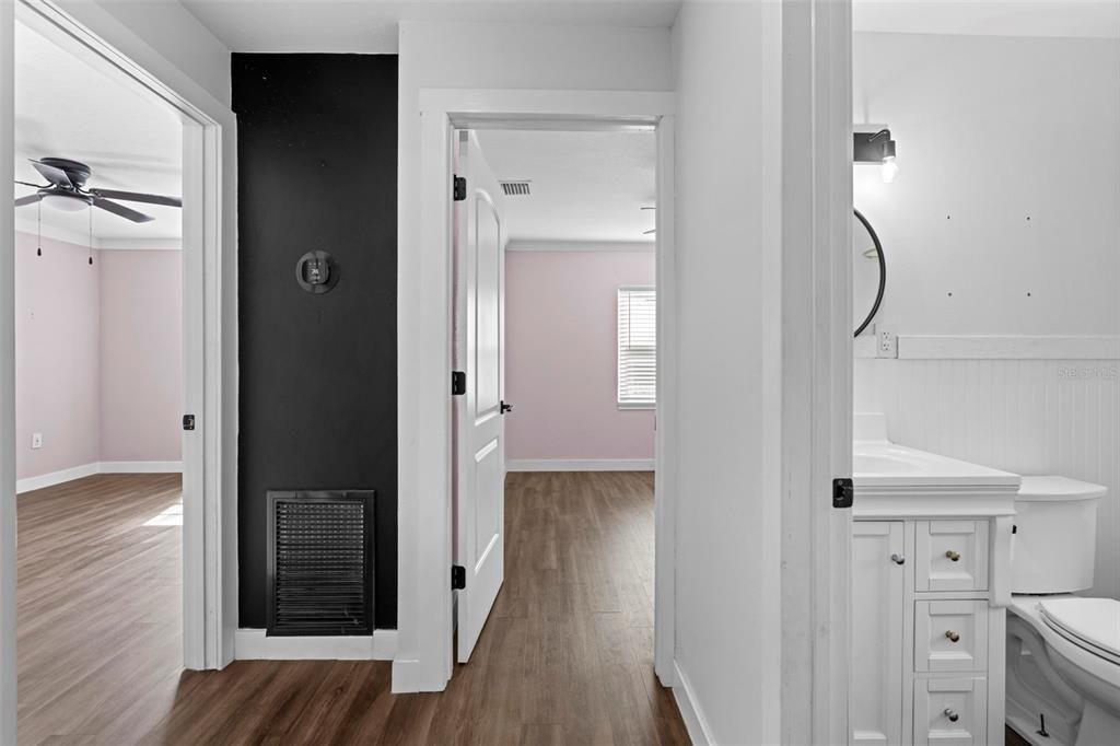 合同活跃: $275,000 (3 贝兹, 2 浴室, 1264 平方英尺)