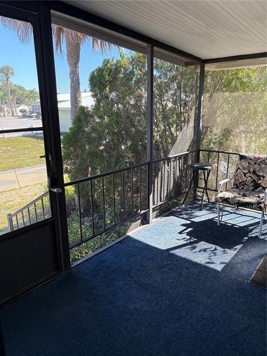 Под контрактом: $57,000 (2 спален, 1 ванн, 408 Квадратных фут)