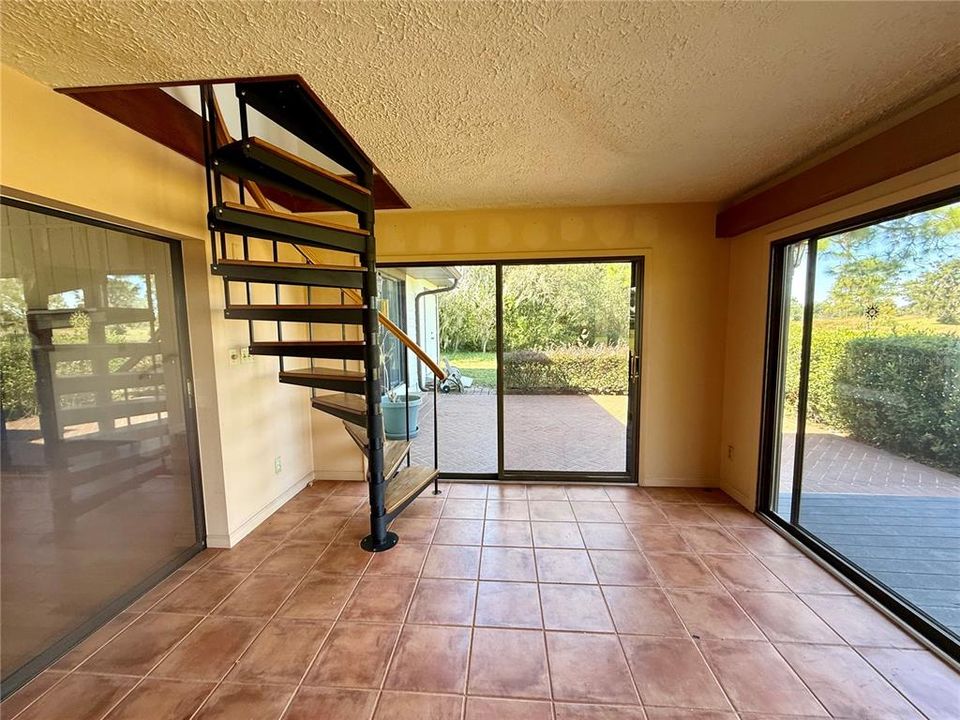 待售: $380,000 (4 贝兹, 3 浴室, 3144 平方英尺)