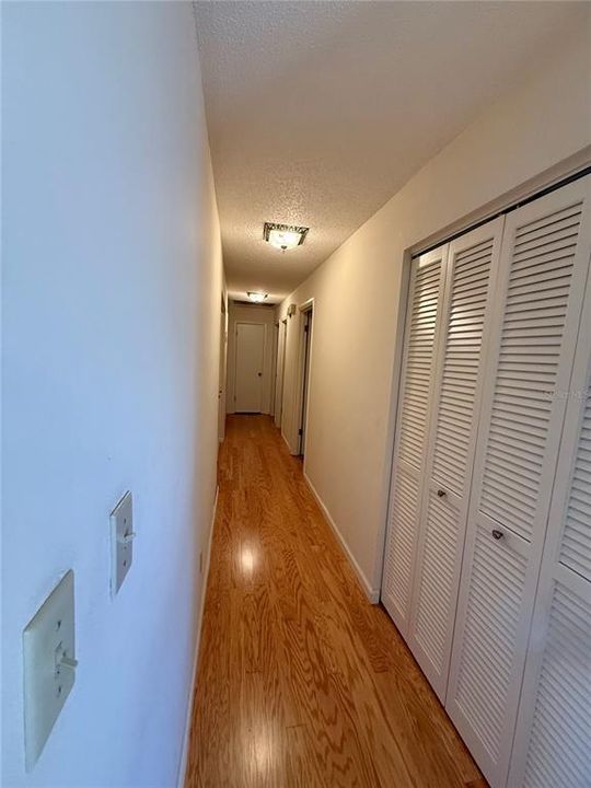 待售: $380,000 (4 贝兹, 3 浴室, 3144 平方英尺)