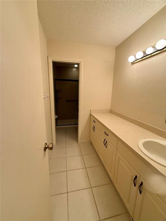 待售: $380,000 (4 贝兹, 3 浴室, 3144 平方英尺)