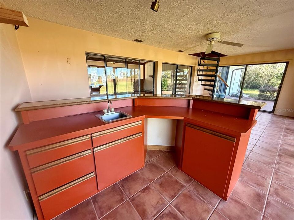 待售: $380,000 (4 贝兹, 3 浴室, 3144 平方英尺)