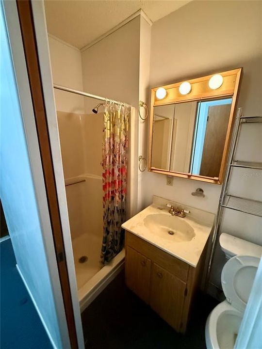 待售: $380,000 (4 贝兹, 3 浴室, 3144 平方英尺)