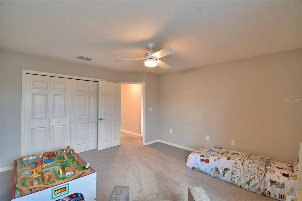 En Venta: $479,500 (5 camas, 3 baños, 3200 Pies cuadrados)