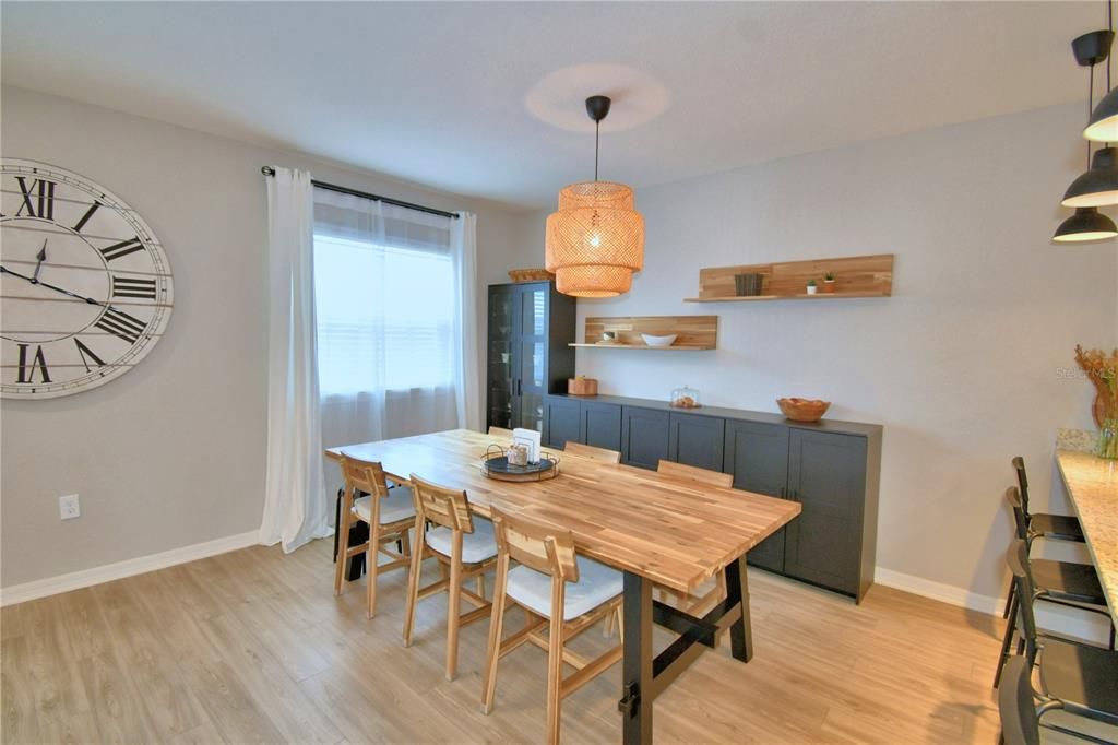 En Venta: $479,500 (5 camas, 3 baños, 3200 Pies cuadrados)