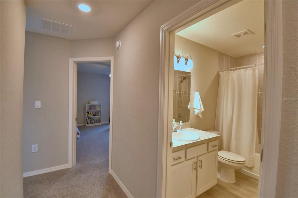 En Venta: $479,500 (5 camas, 3 baños, 3200 Pies cuadrados)