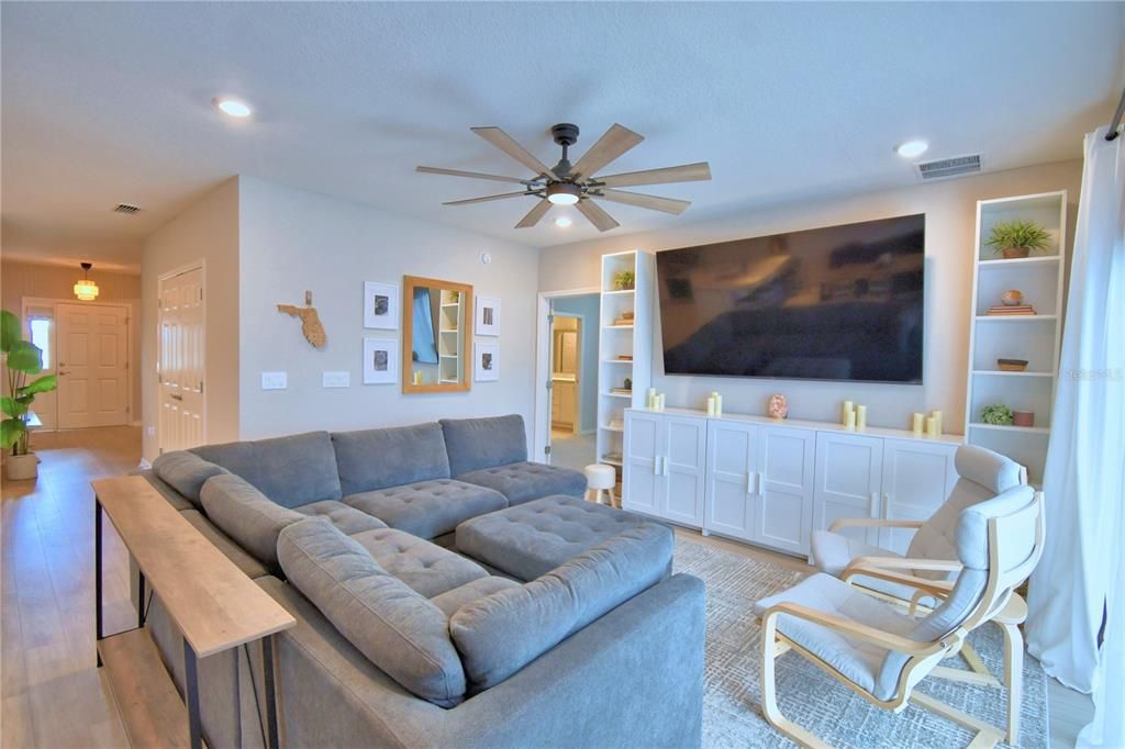 En Venta: $479,500 (5 camas, 3 baños, 3200 Pies cuadrados)