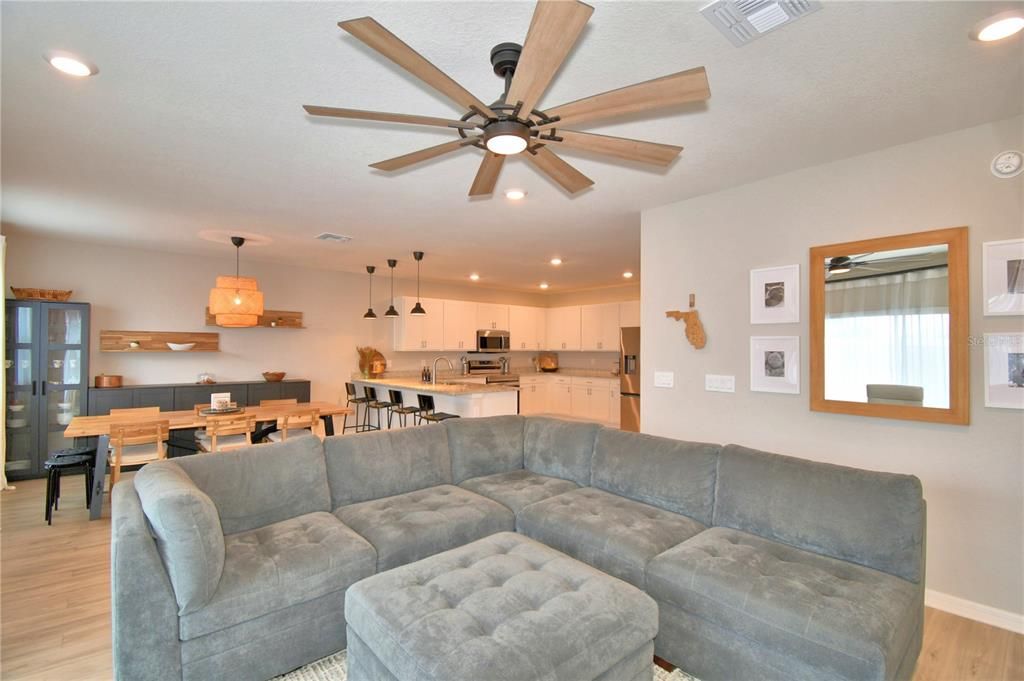 En Venta: $479,500 (5 camas, 3 baños, 3200 Pies cuadrados)