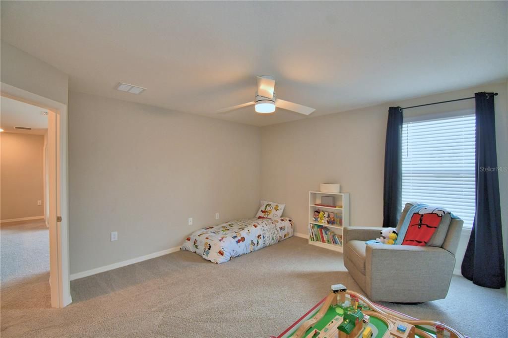 En Venta: $479,500 (5 camas, 3 baños, 3200 Pies cuadrados)