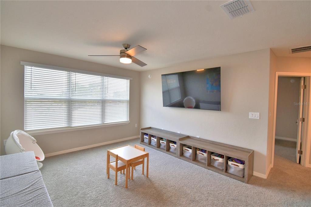 En Venta: $479,500 (5 camas, 3 baños, 3200 Pies cuadrados)