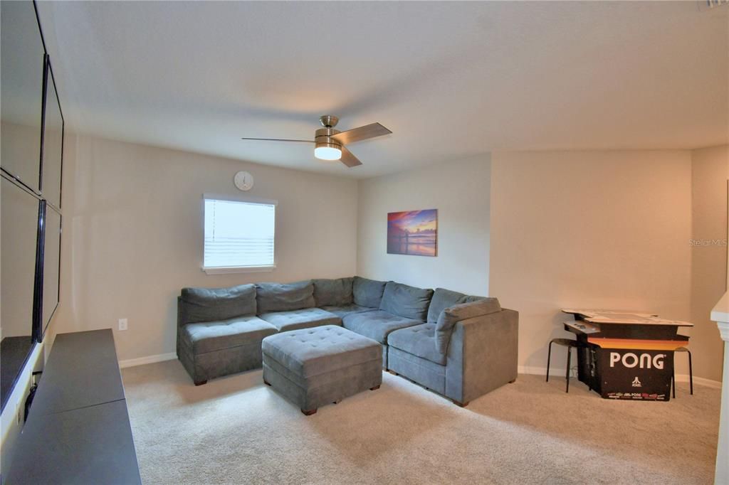 En Venta: $479,500 (5 camas, 3 baños, 3200 Pies cuadrados)